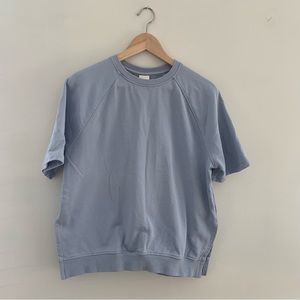 H&M shortsleeve sweatshirt - light blue/periwinkle color